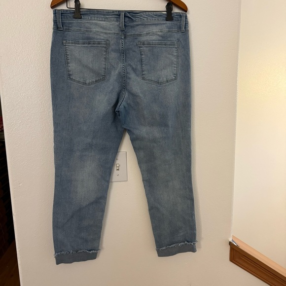 Buffalo David Britton Jess RIP & Repair Mid -Rise Skinny - Picture 6 of 8